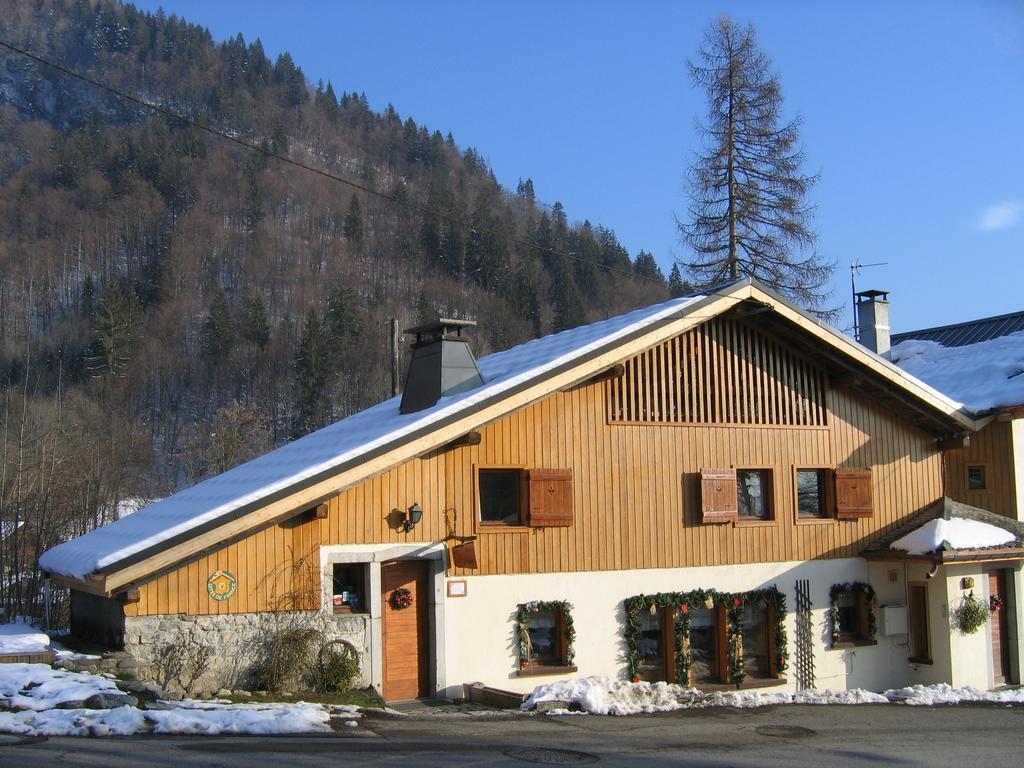 Gite Des Moulins Samoëns Eksteriør bilde